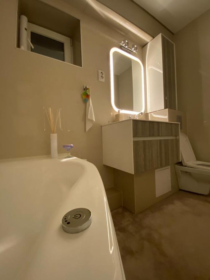 Appartamento Eden Luxury Brăila Esterno foto
