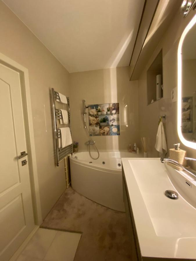 Appartamento Eden Luxury Brăila Esterno foto