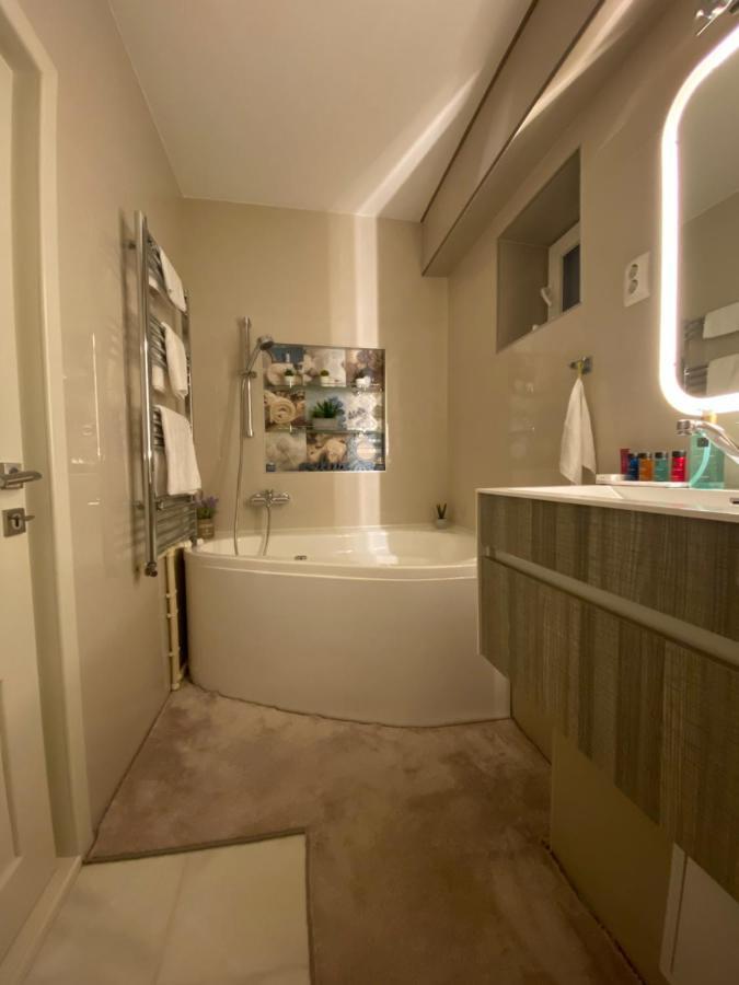 Appartamento Eden Luxury Brăila Esterno foto